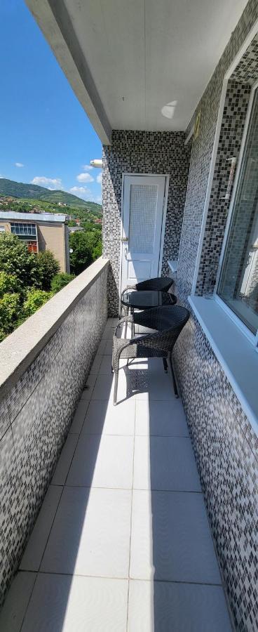 Apartament In Regim Hotelier Deva Eksteriør billede